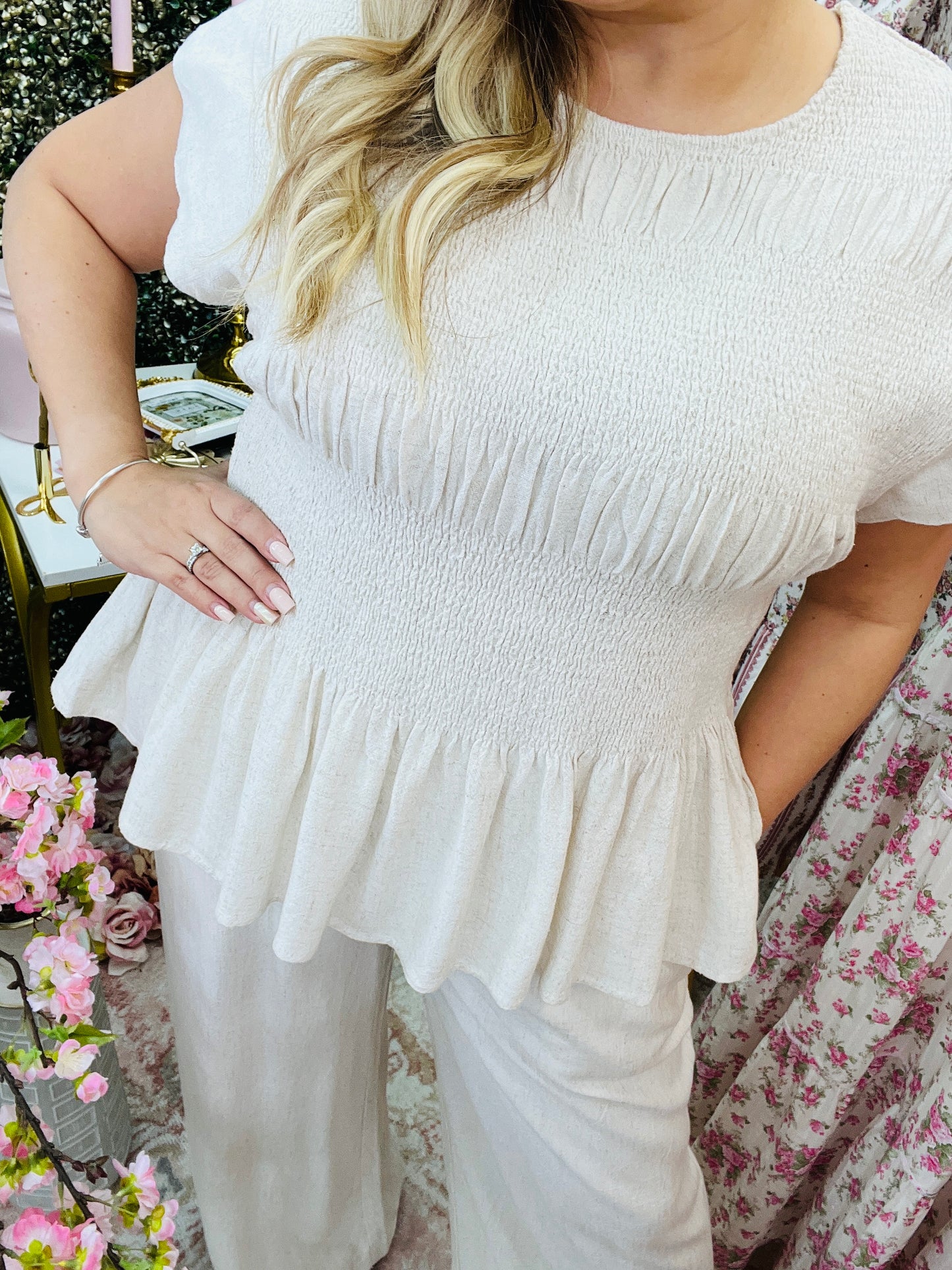 LINEN BLEND PEPLUM TOP/LINEN SCALLOP HEM WIDE LEG PANTS SET* OATMEAL