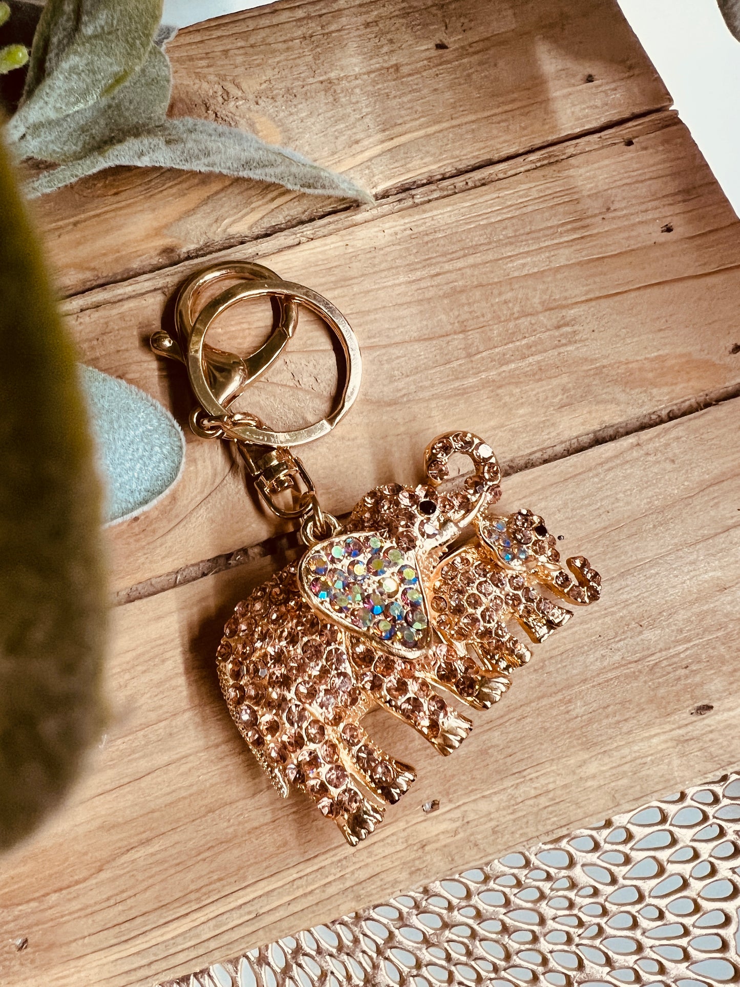 MOMMY & ME RHINESTONE ELEPHANT KEYCHAIN