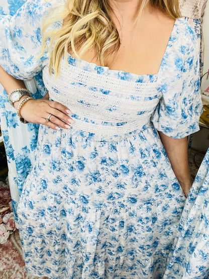 SMOCKED LACE TRIM PUFF SLEEVE MAXI DRESS