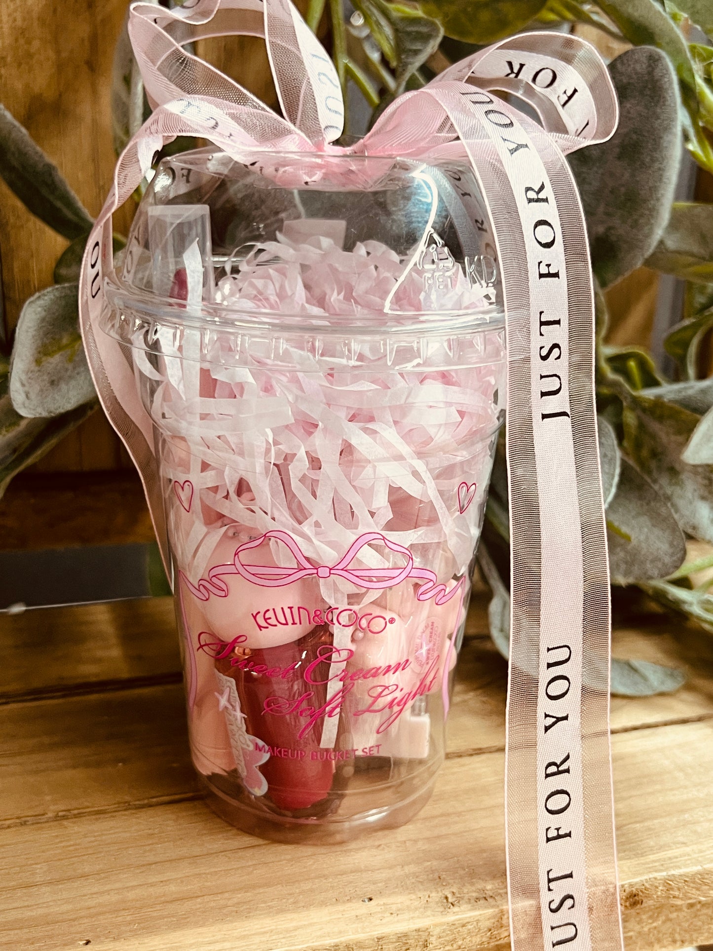 KEVIN & COCO MAKEUP BUCKET SET