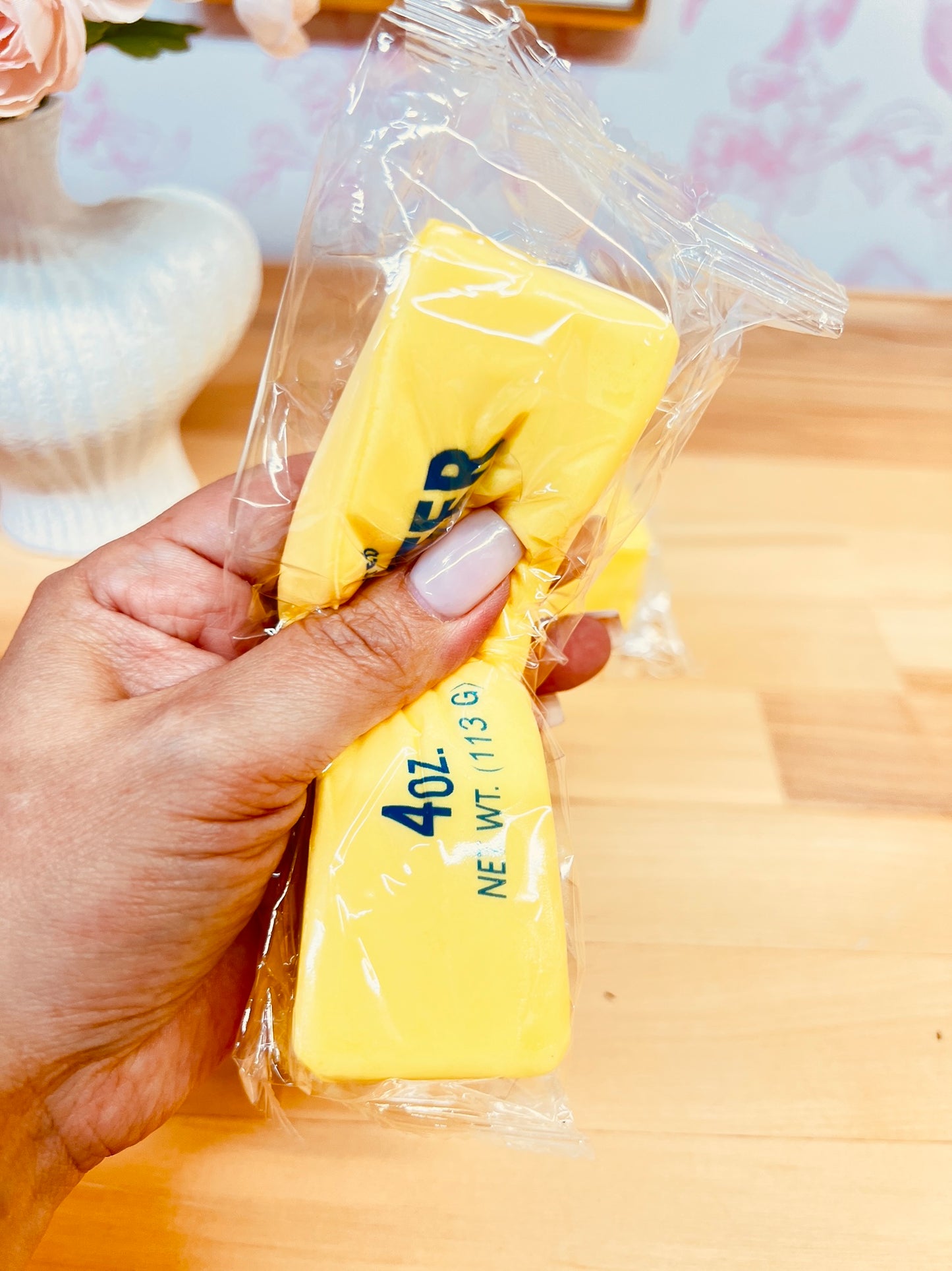 BUTTER SLOW RISE SQUISHY TOY
