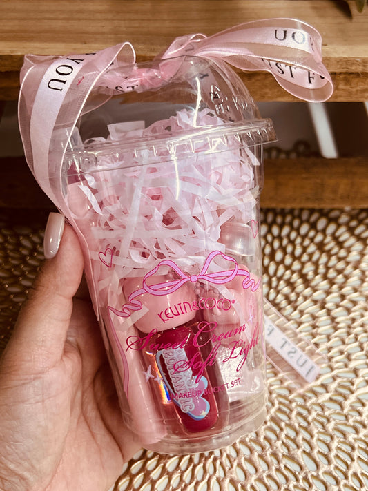 KEVIN & COCO MAKEUP BUCKET SET