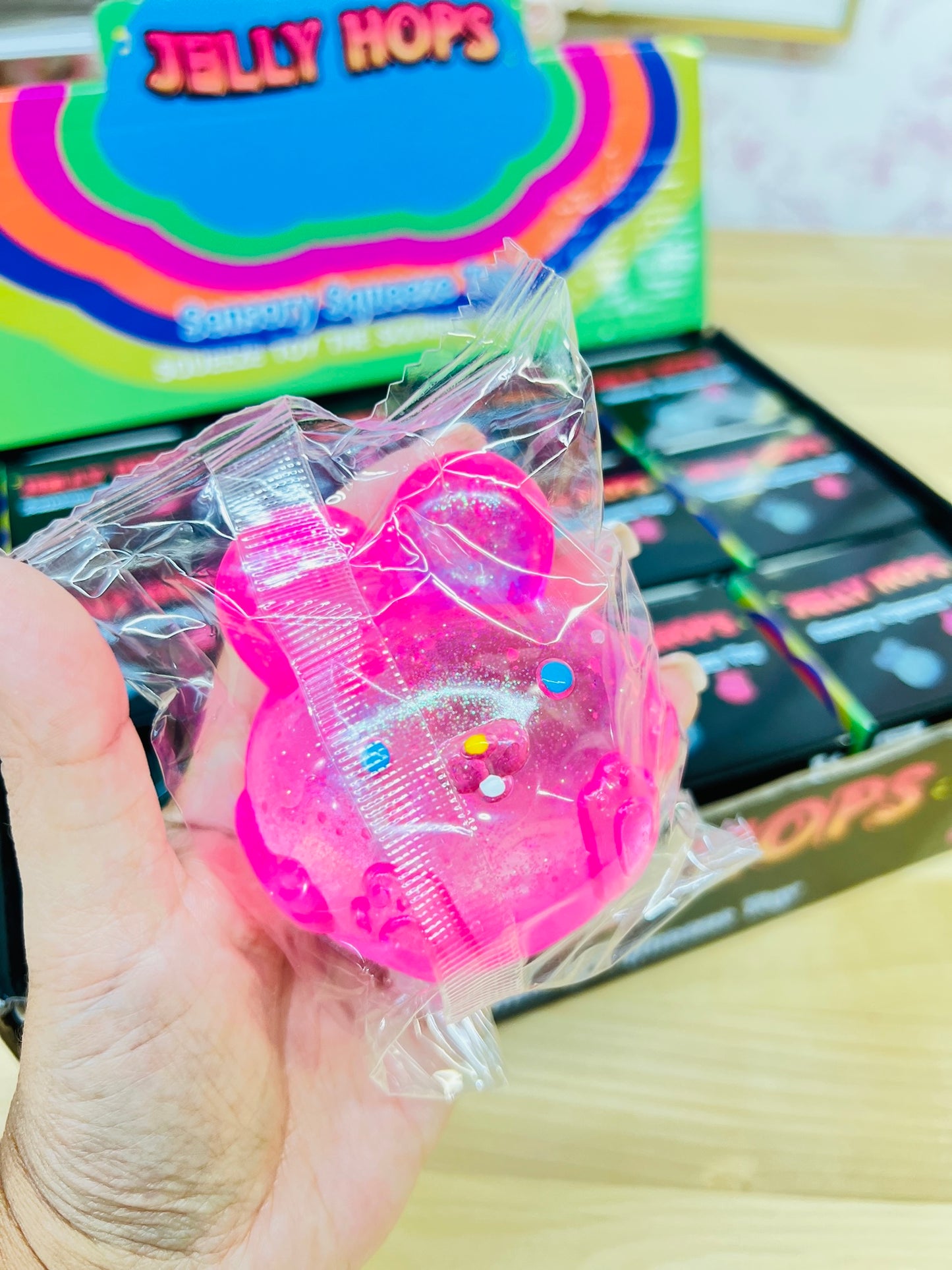 MYSTERY JELLY HOPS SQUISHY TOY