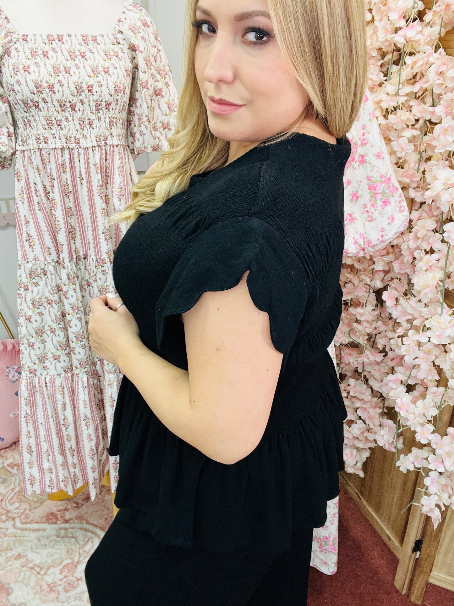 LINEN BLEND PEPLUM TOP/LINEN SCALLOP HEM WIDE LEG PANTS SET* BLACK