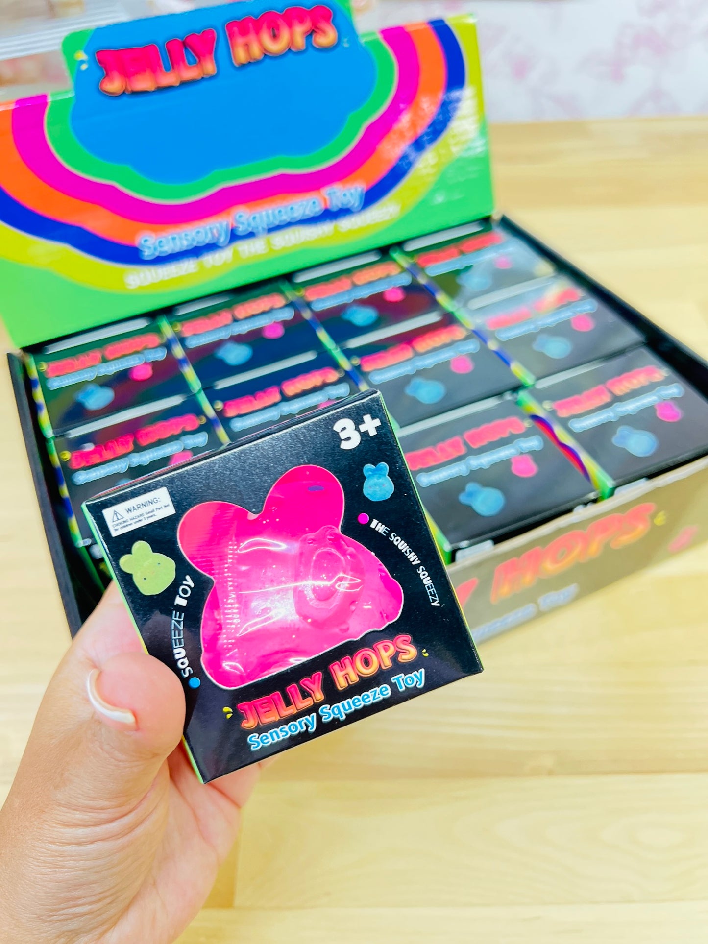 MYSTERY JELLY HOPS SQUISHY TOY