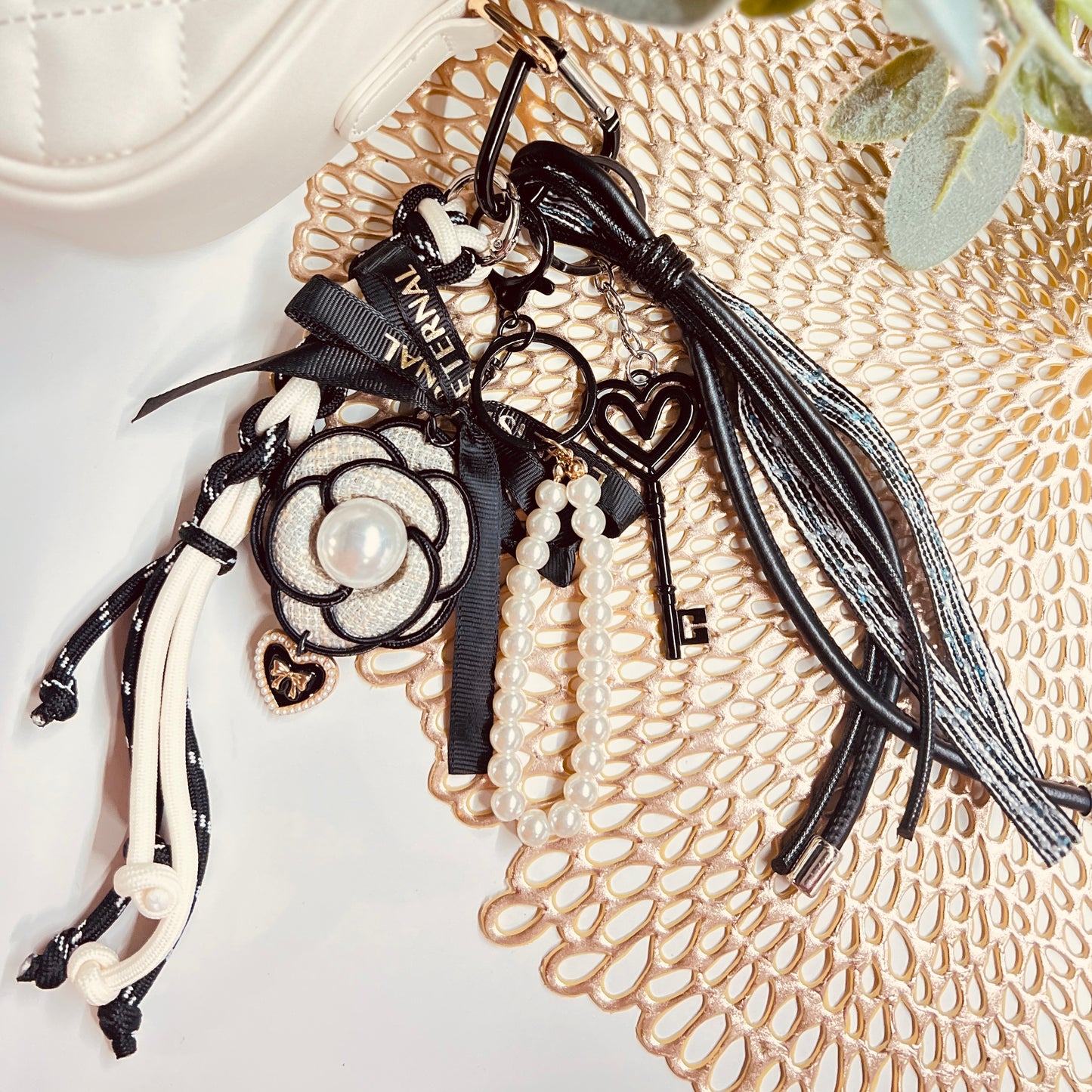 HANDMADE BAG CHARMS ~ FLOWER/PEARL CHAIN ~