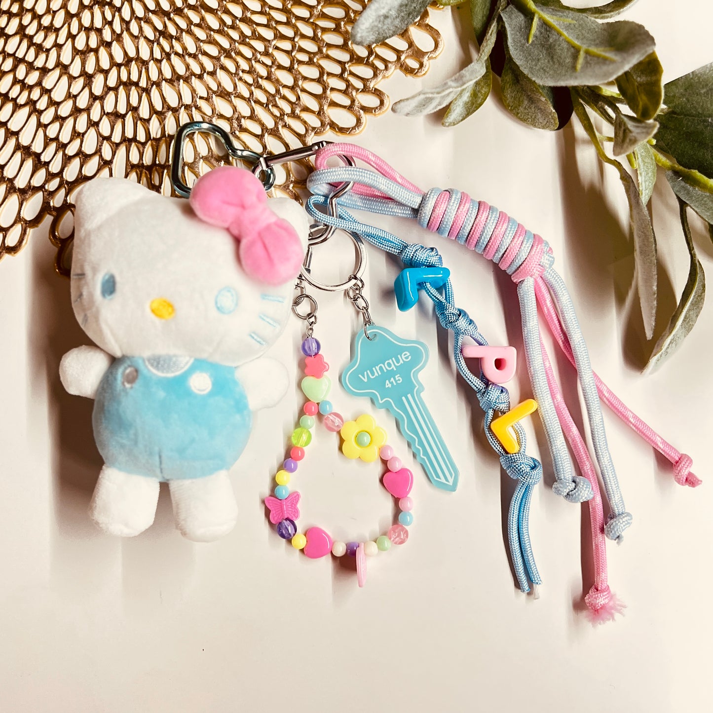 BLUE KITTY BAG CHARM