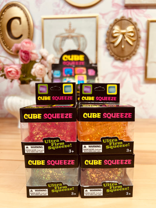 CUBE SQUISHY TOY