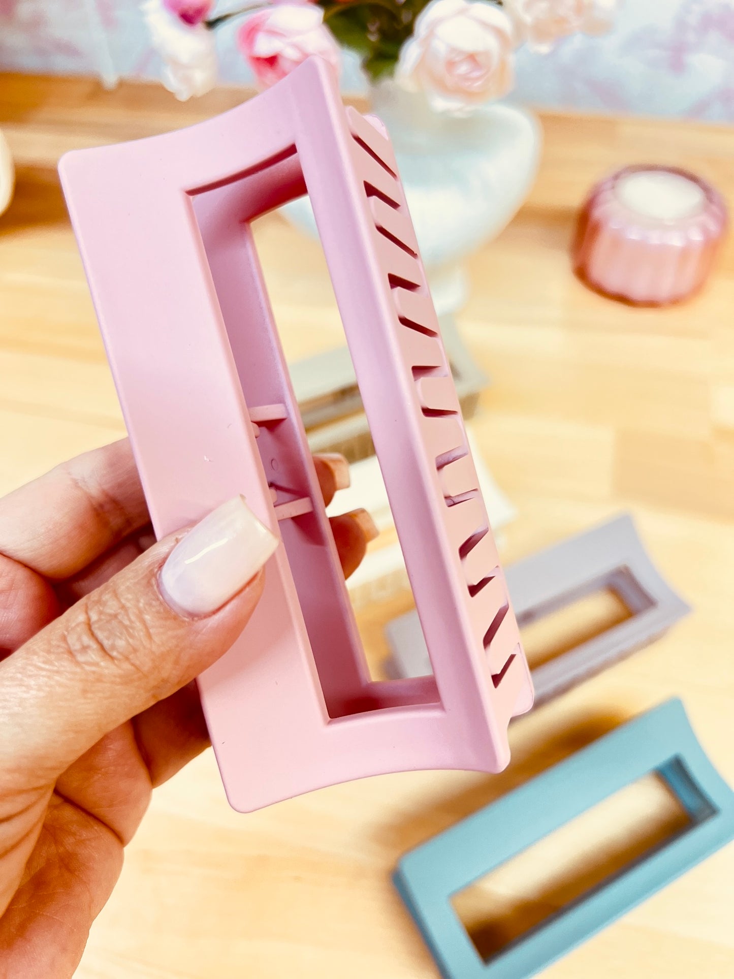 4” MATT HAIR CLIP