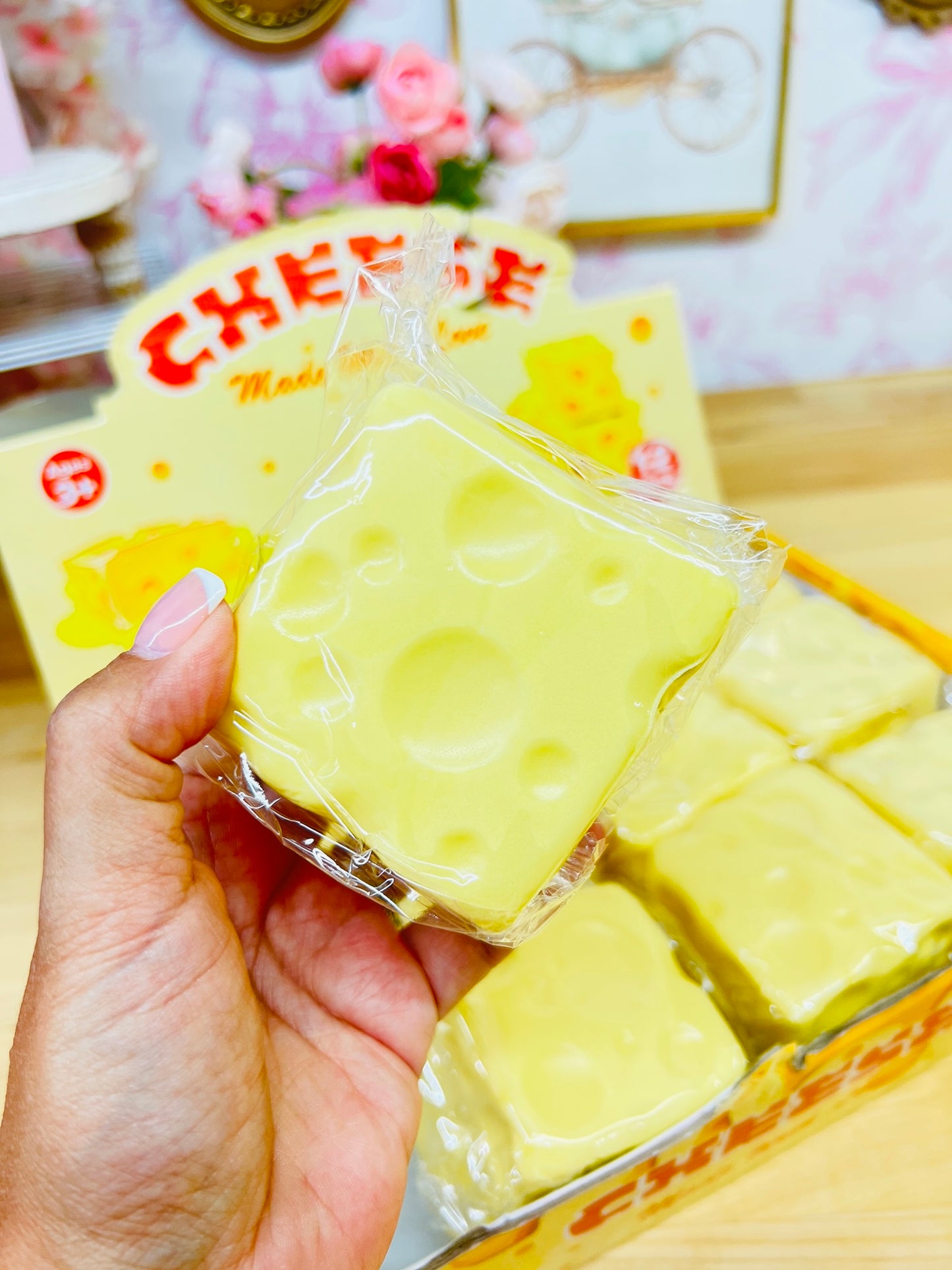 CHEESE CUBE SQUISHY TOY