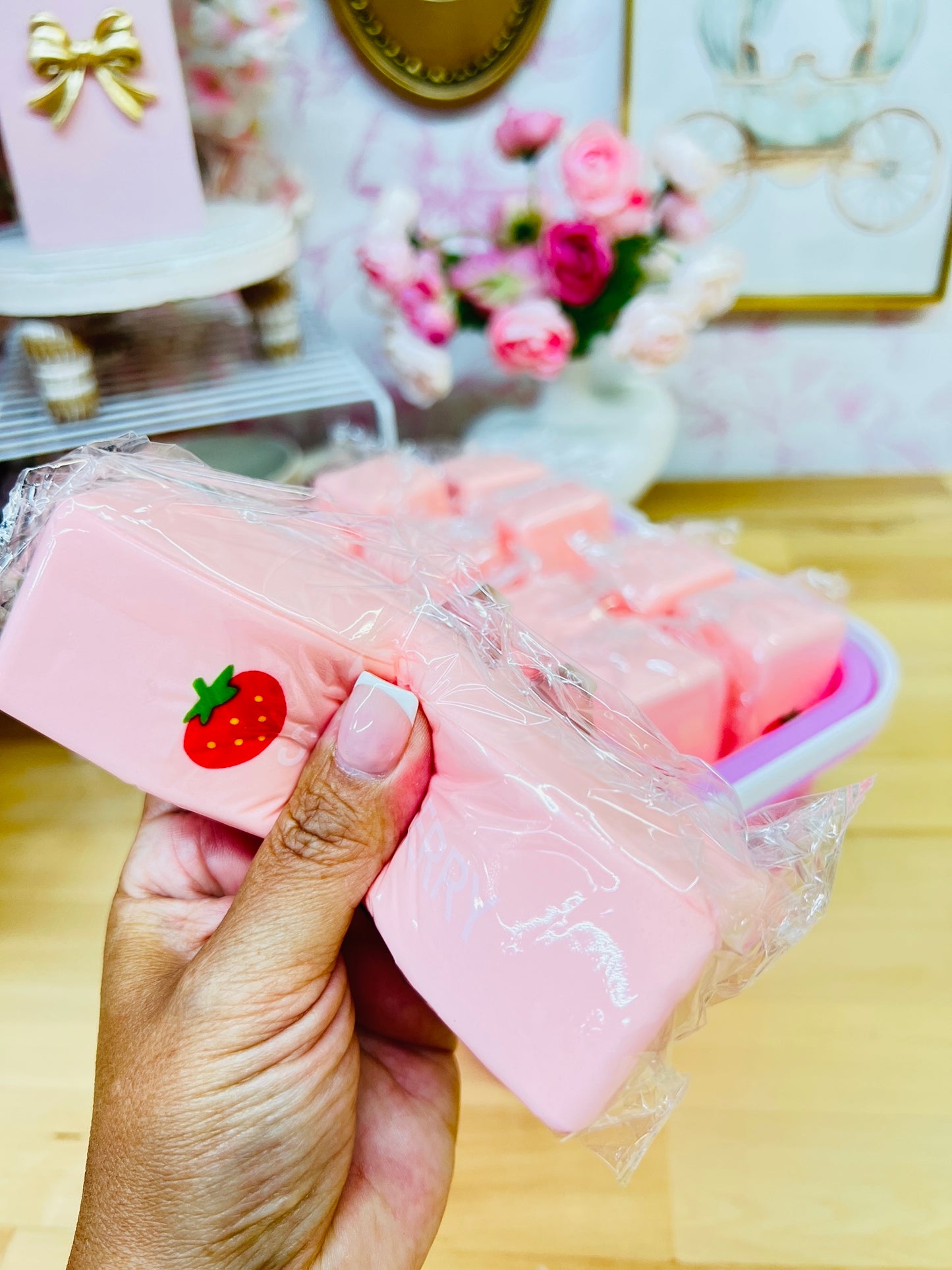 STRAWBERRY BUTTER SLOW RISE SQUISHY TOY