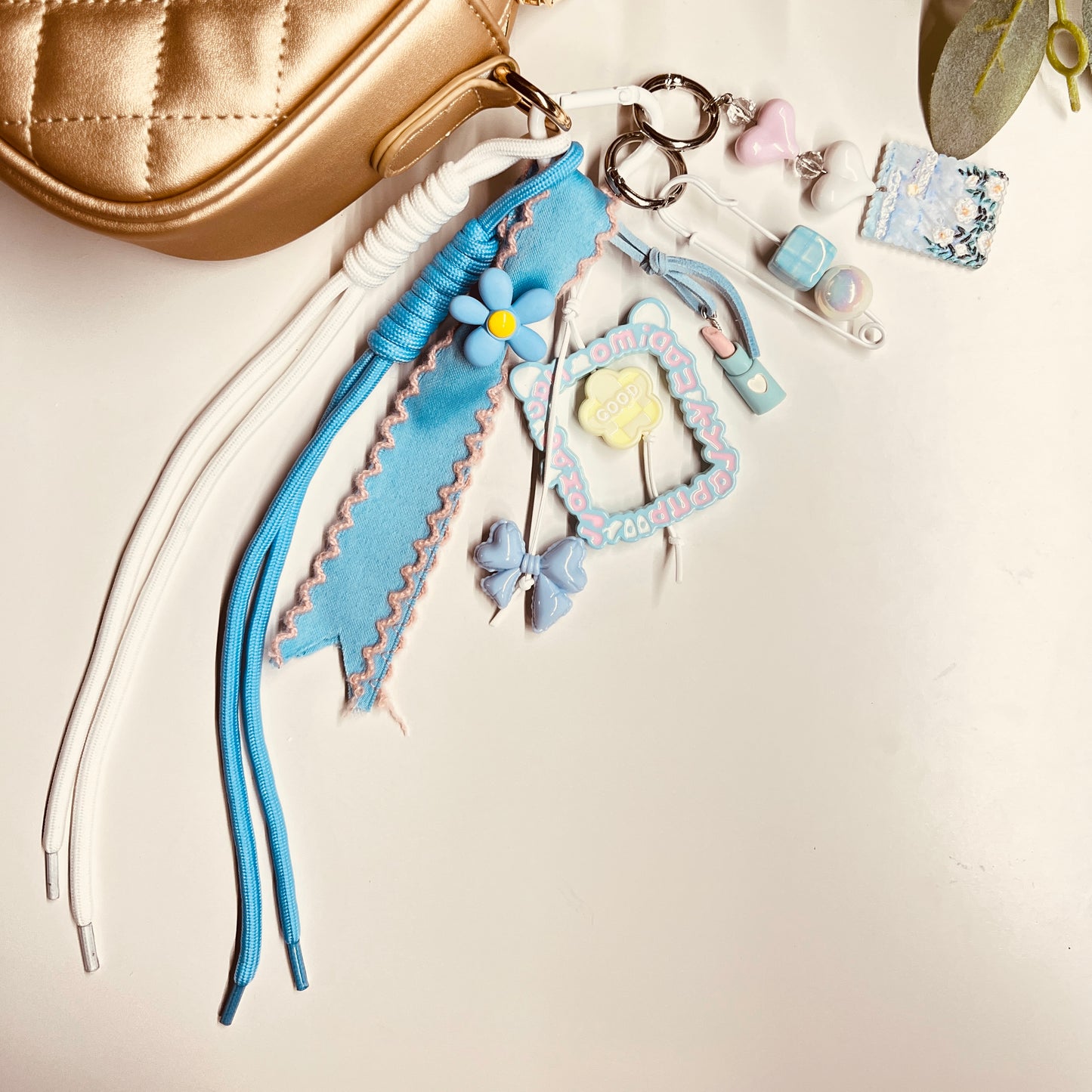 HANDMADE BAG CHARMS ~ KITTY FRAME/HEARTS