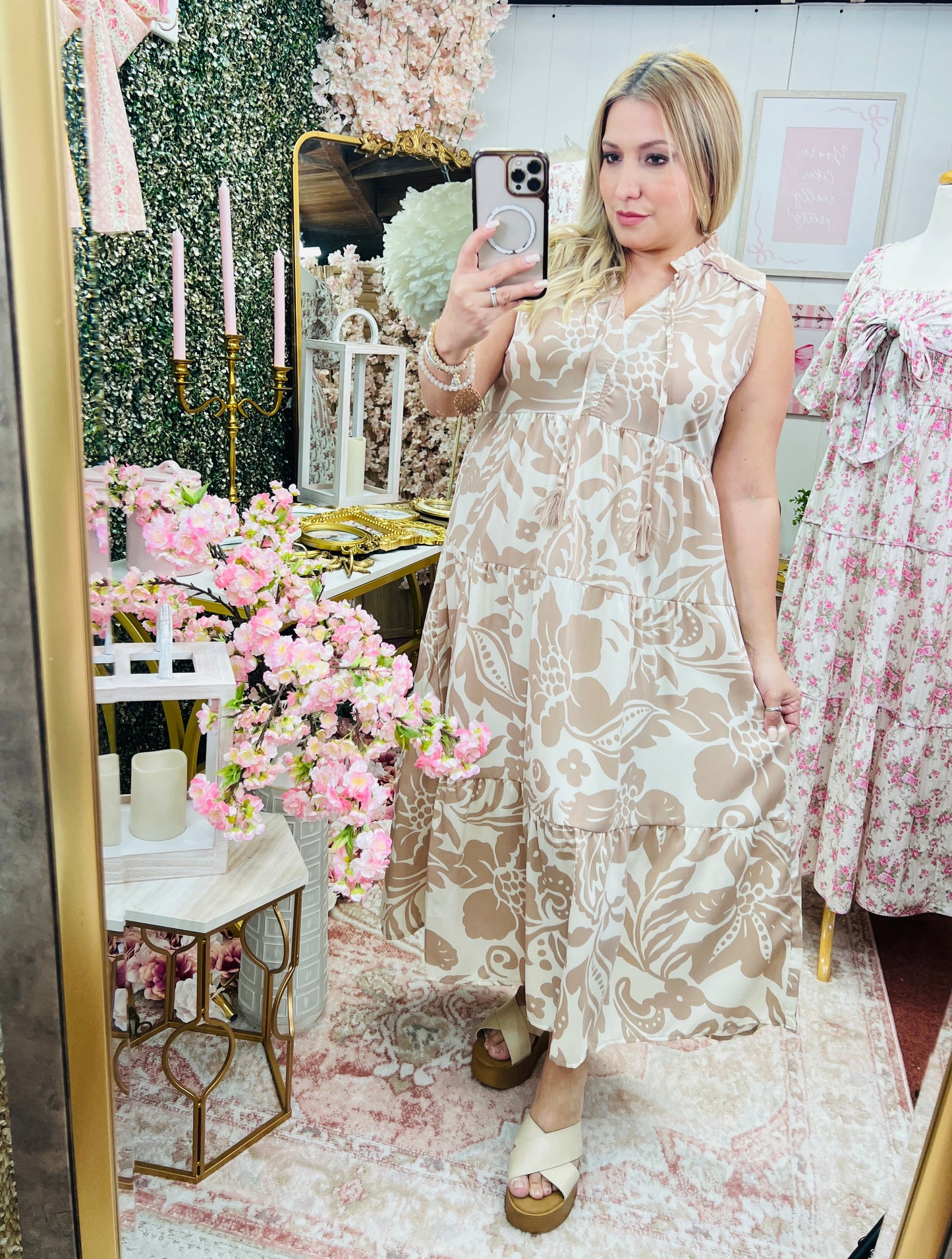 TWO TONE SLEEVELESS FLORAL MIDI DRESS