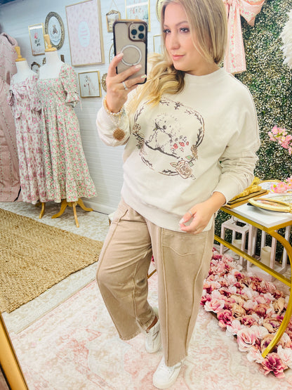 PUPPY GRAPHIC WASHED TERRY PULLOVER