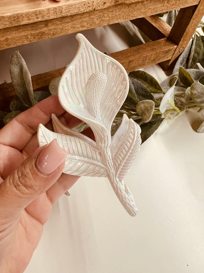 GLOSSY FLOWER  CLIP ~ ( 2 PACK )