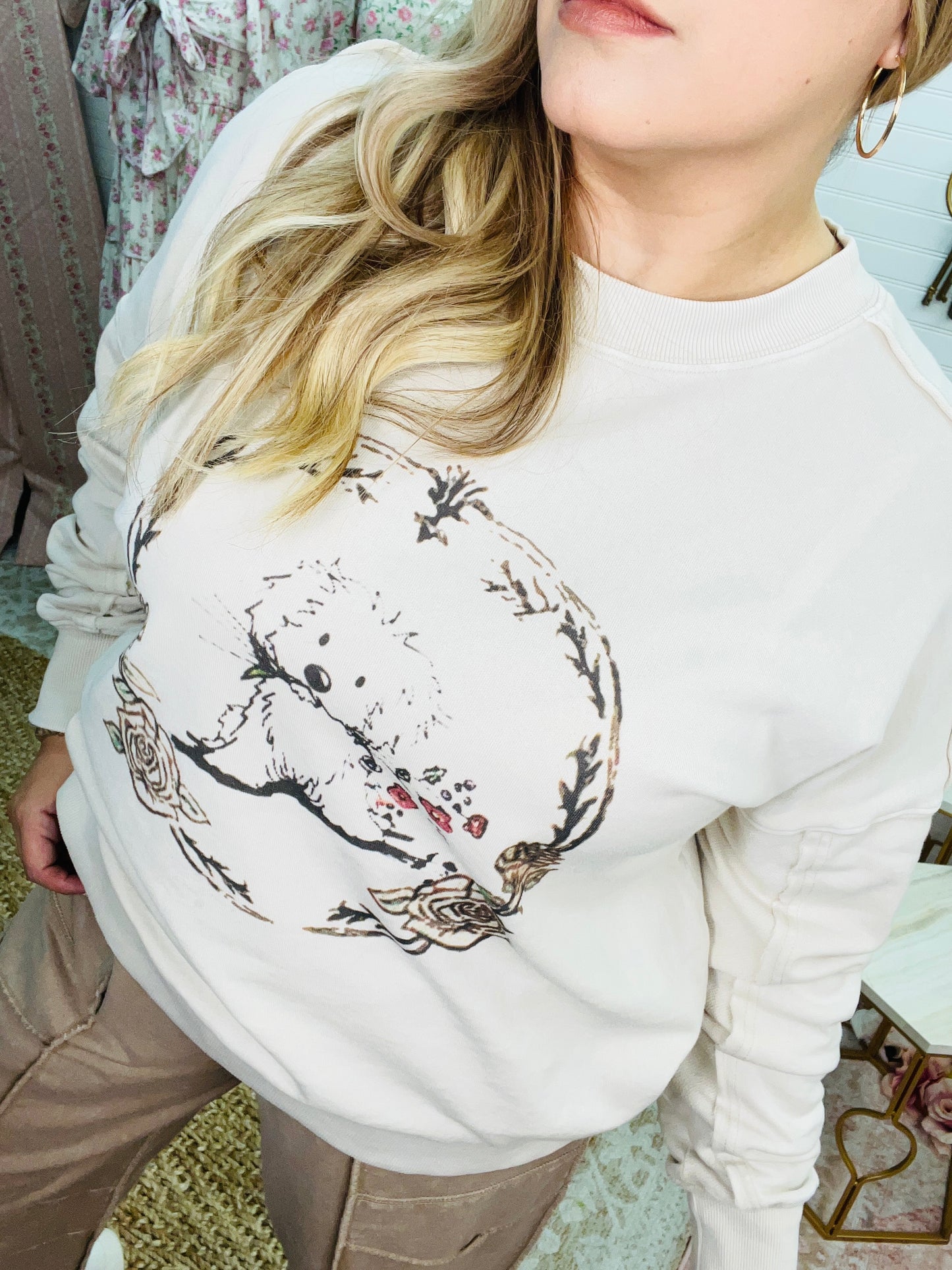 PUPPY GRAPHIC WASHED TERRY PULLOVER