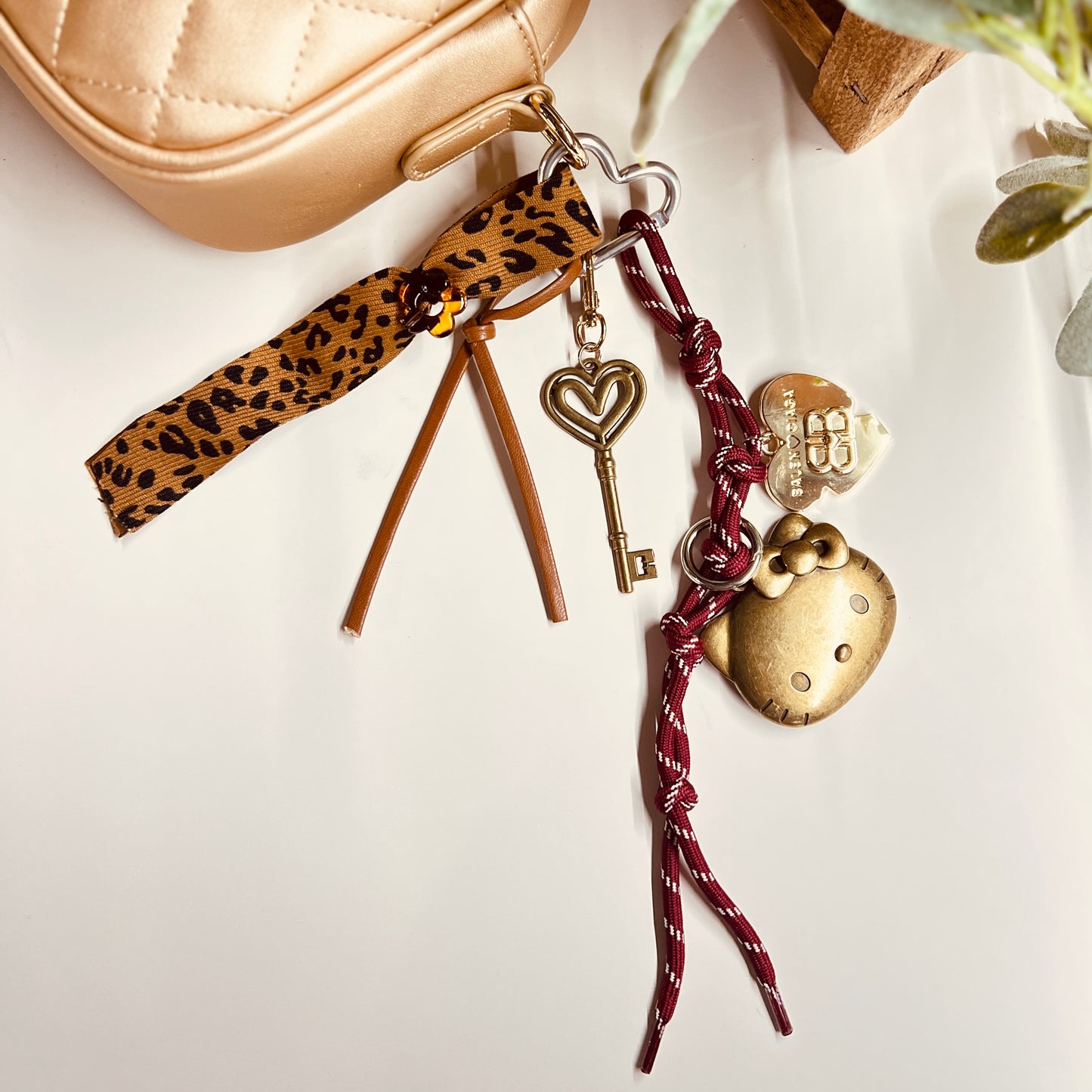 HANDMADE BAG CHARMS ~ GOLD CAT FACE ~