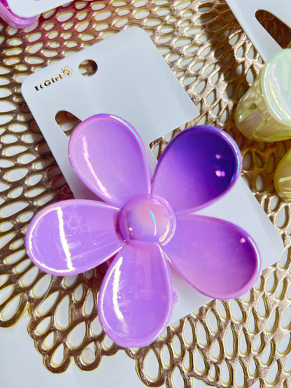 MYSTERY FLOWER CLIPS SET OF TWO