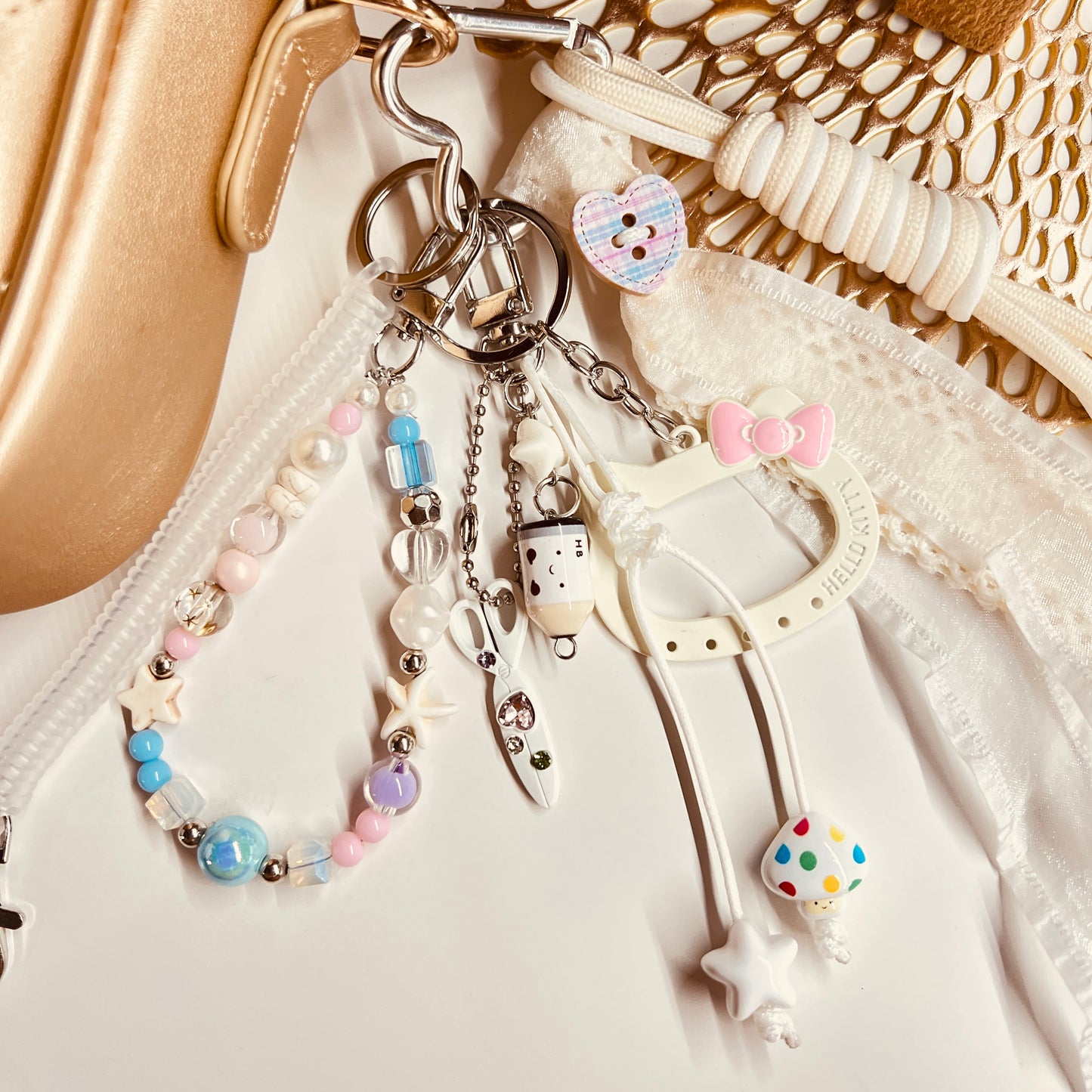 HANDMADE BAG CHARMS ~ FLOWER CAT FACE FRAME ~