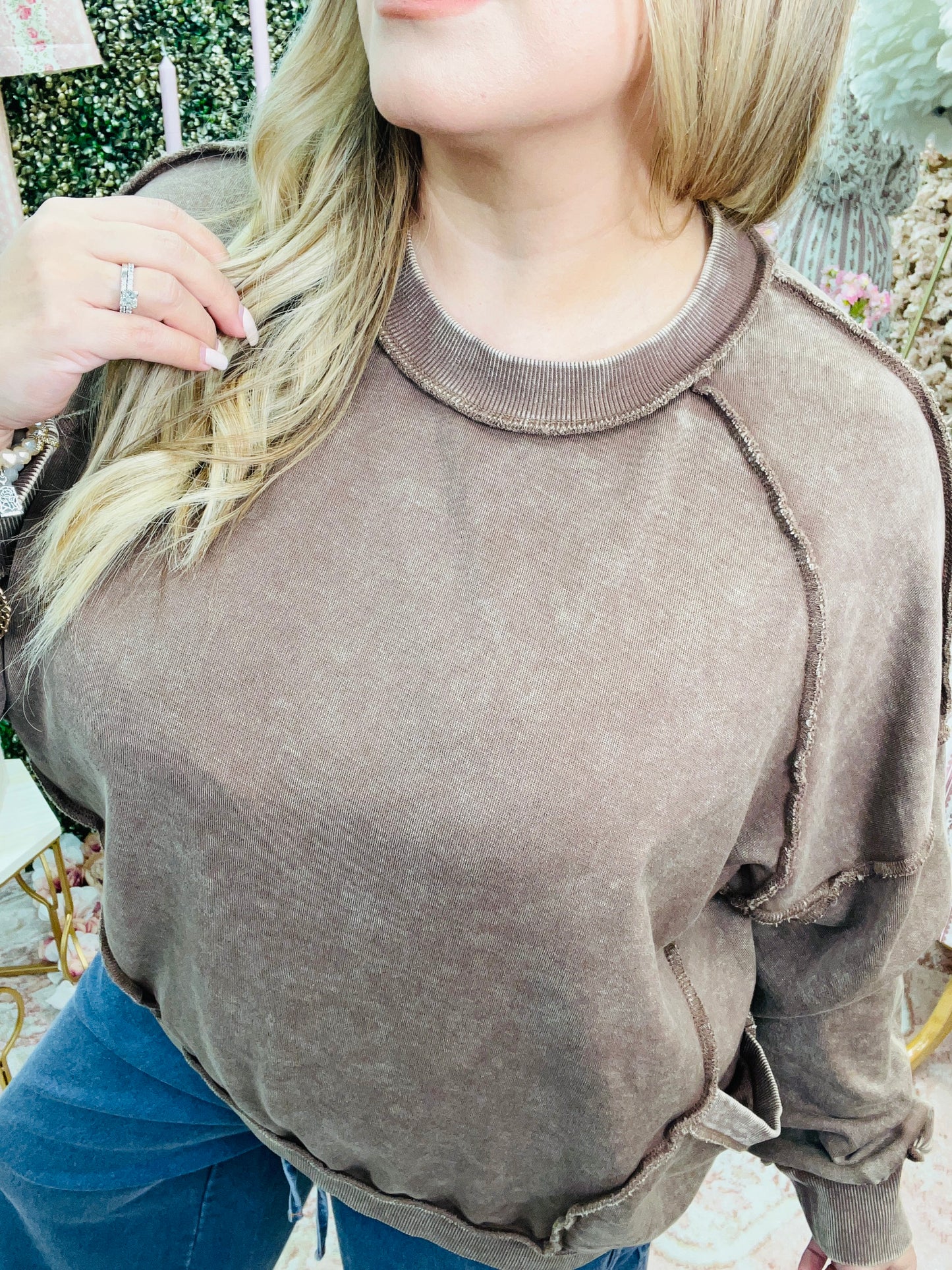 CUT OUT MINERAL WASHED PULLOVER - CACAO